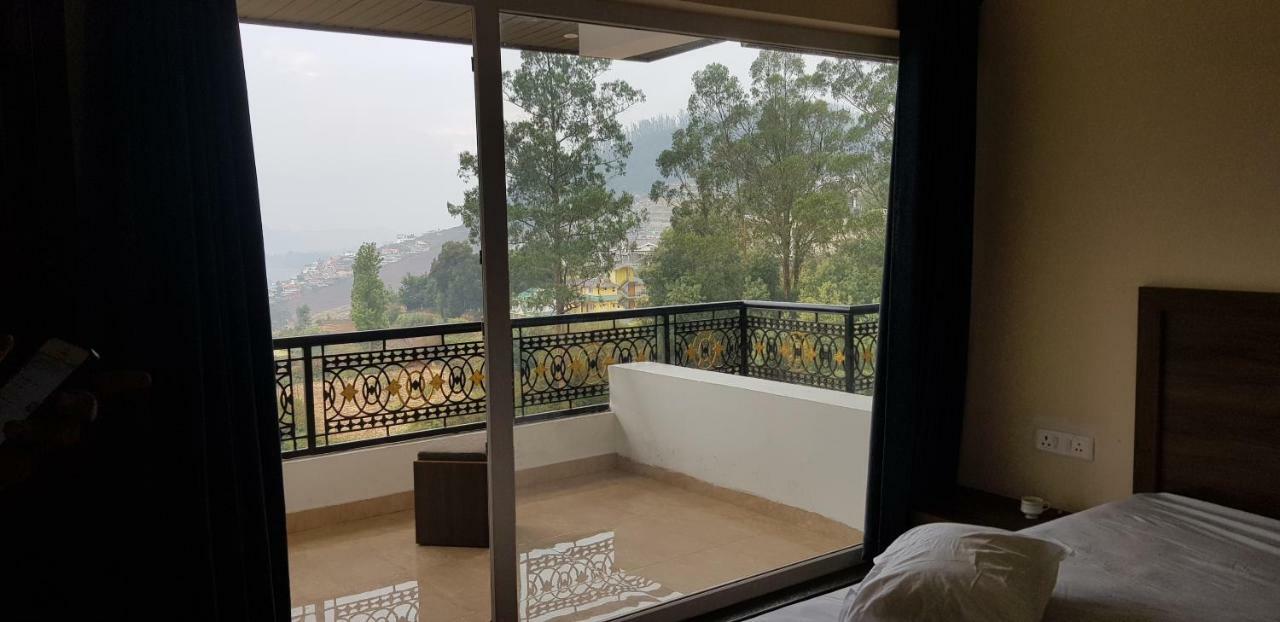 Atrium Grande Hotel Ooty Exterior photo