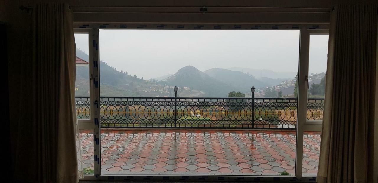 Atrium Grande Hotel Ooty Exterior photo